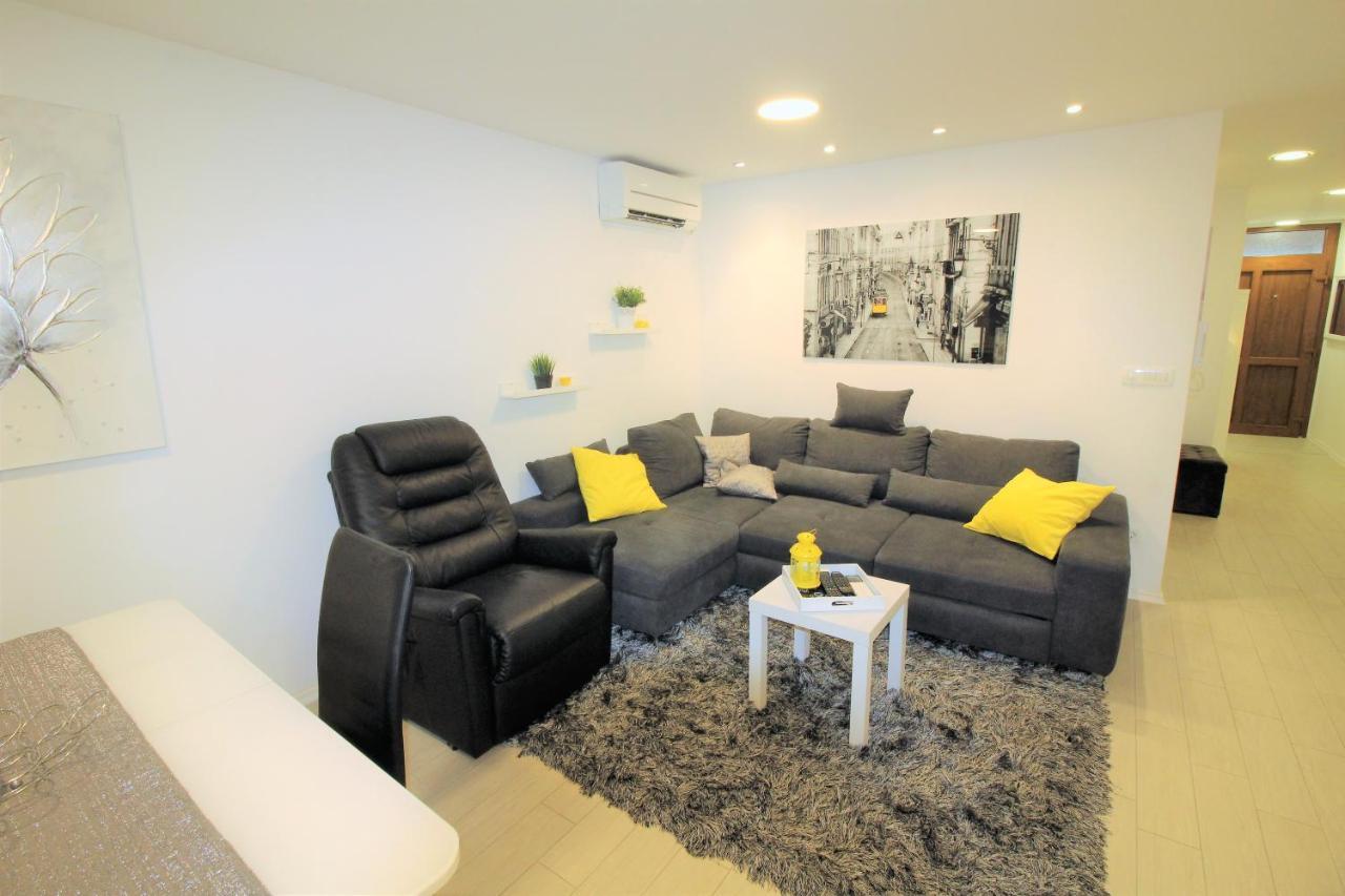שיבניק Apartment Pia מראה חיצוני תמונה